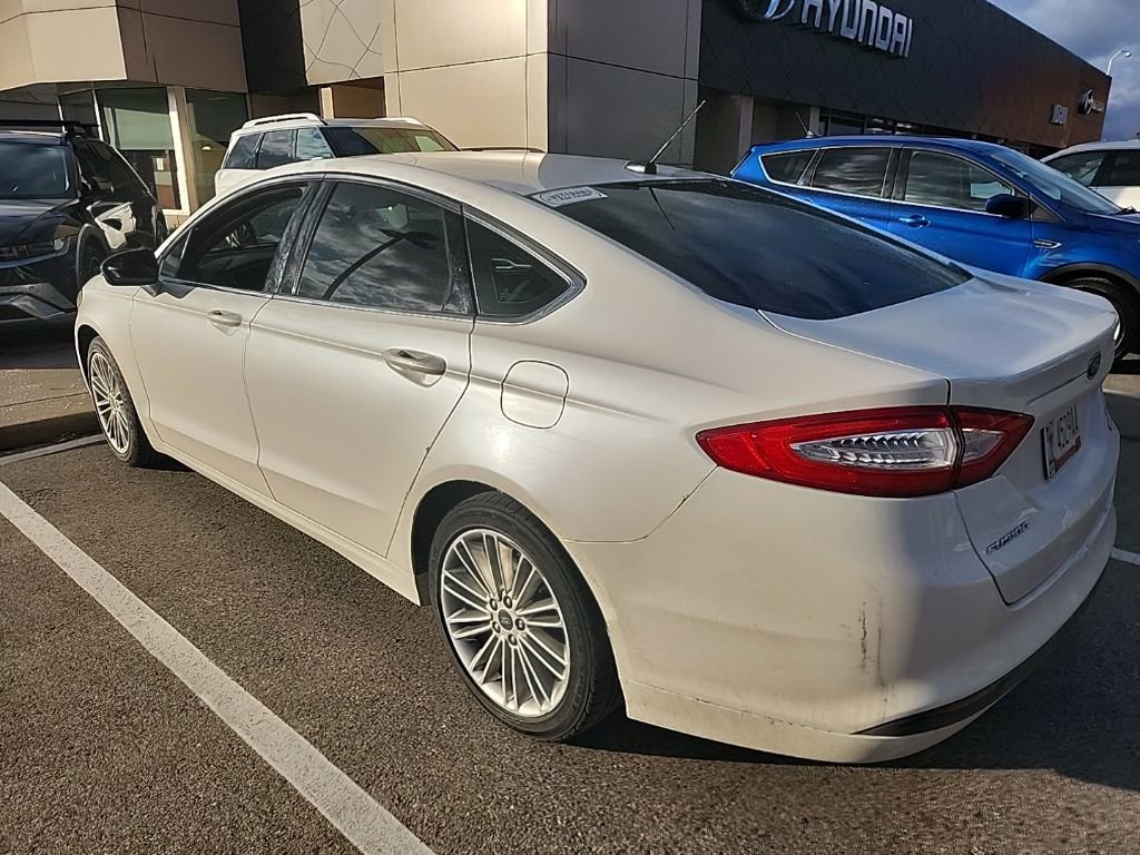 Used 2015 Ford Fusion SE w/ Equipment Group 202A image 7