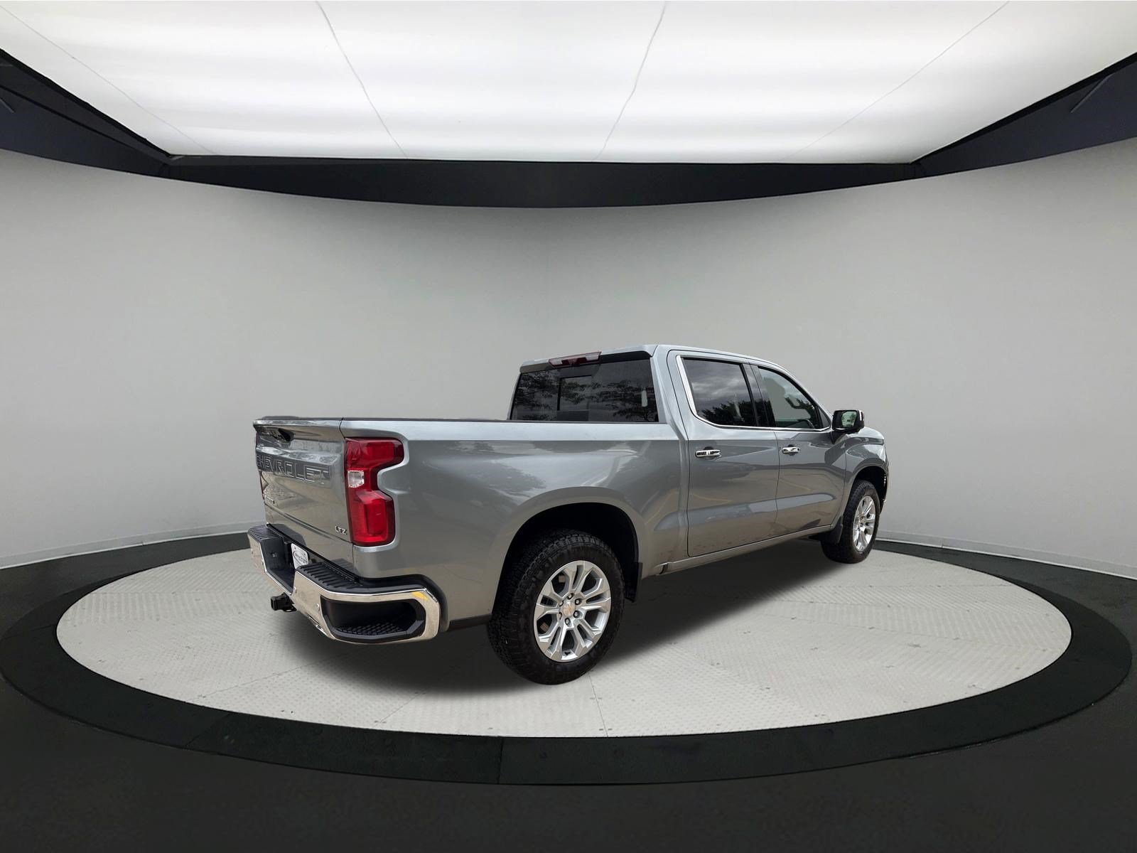 Used 2026 Chevrolet Silverado 1500 LTZ AWD/4WD image 7