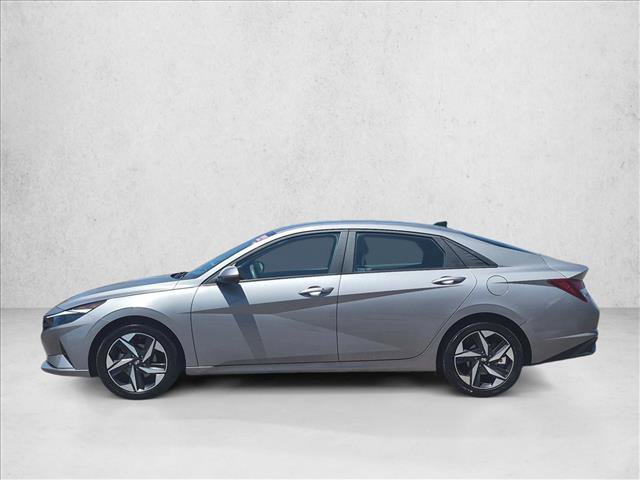Used 2023 Hyundai Elantra SEL w/ Convenience Package FWD image 17