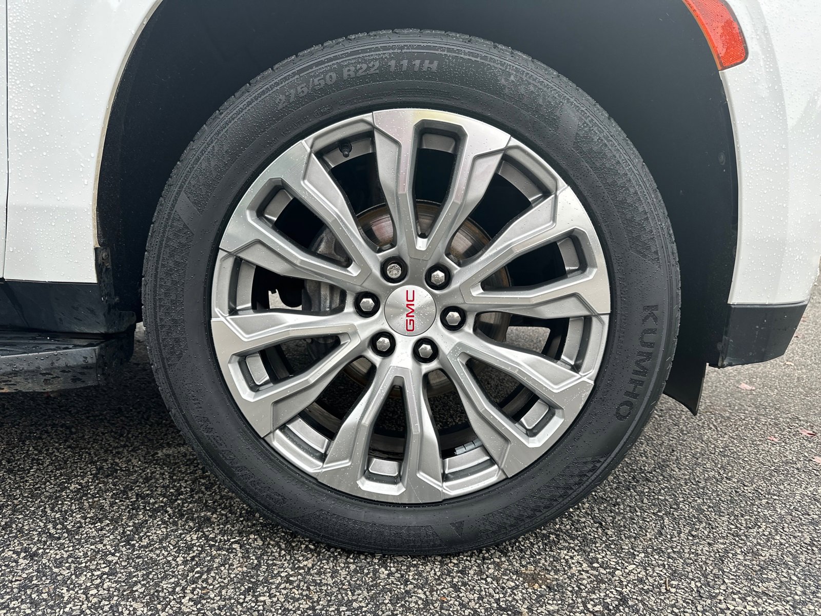 Used 2022 GMC Yukon Denali image 12