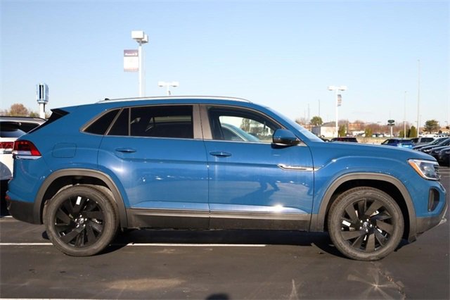 New 2025 Volkswagen Atlas Cross Sport SE image 5