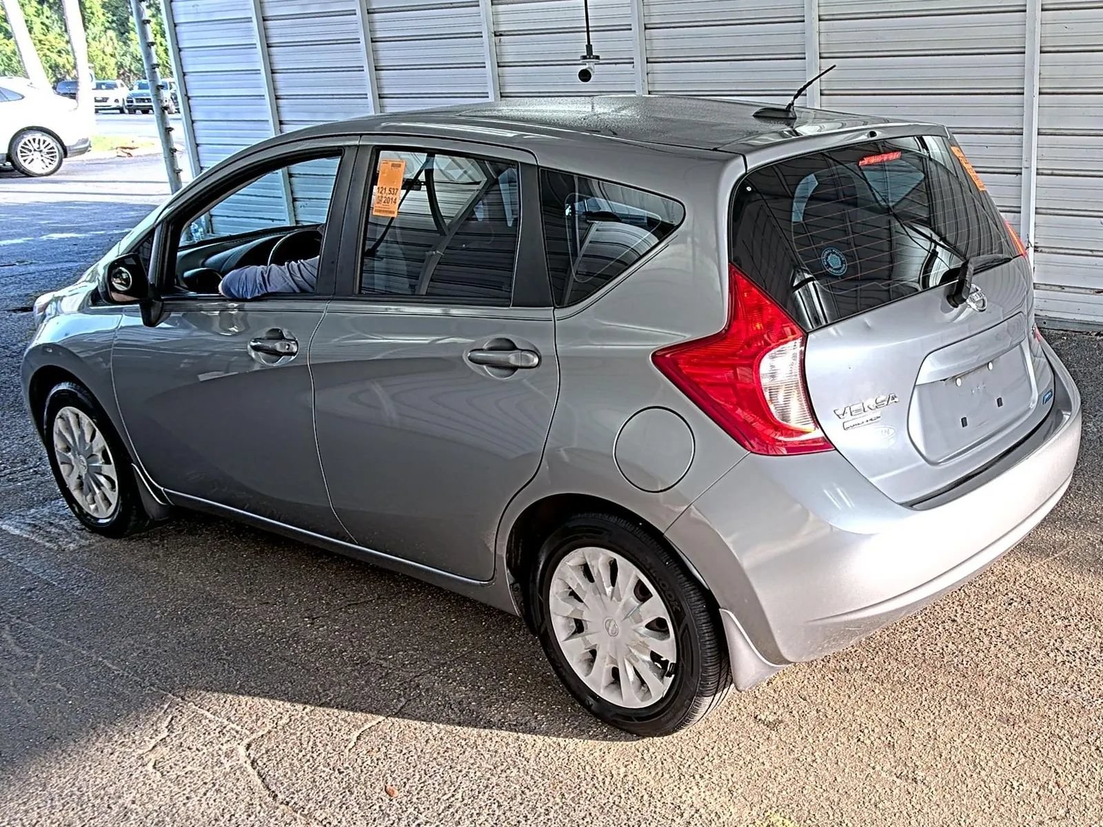 Used 2014 Nissan Versa Note SV w/ Convenience Package FWD image 2