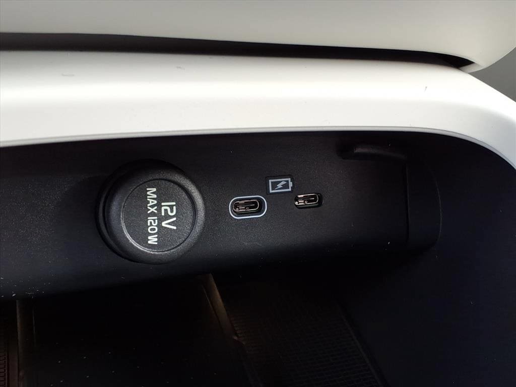 New 2026 Volvo XC40 B5 Plus w/ Protection Package Premier AWD/4WD image 20