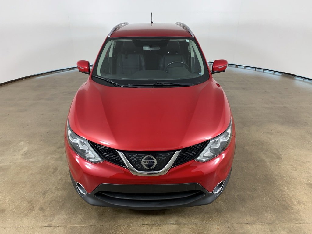 Used 2018 Nissan Rogue Sport SL image 3