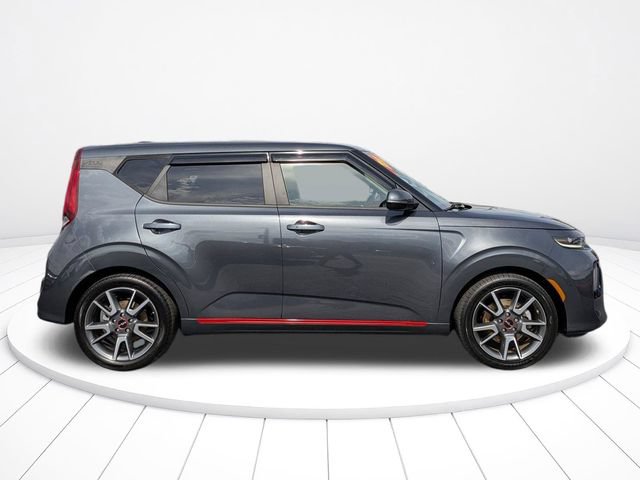 Used 2022 Kia Soul Turbo FWD image 2