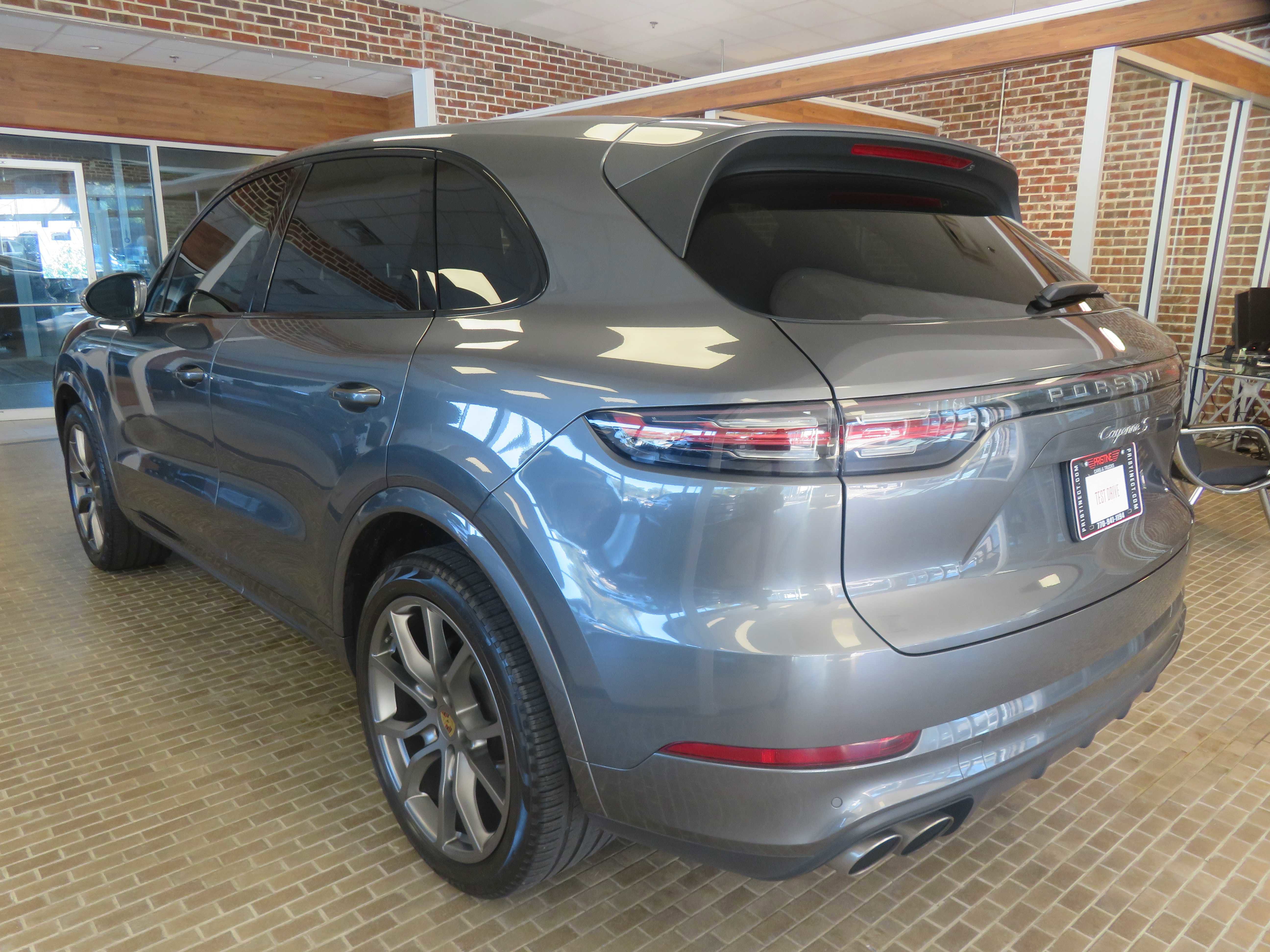 Used 2020 Porsche Cayenne S image 6