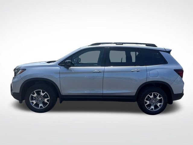 Used 2023 Honda Passport TrailSport image 2