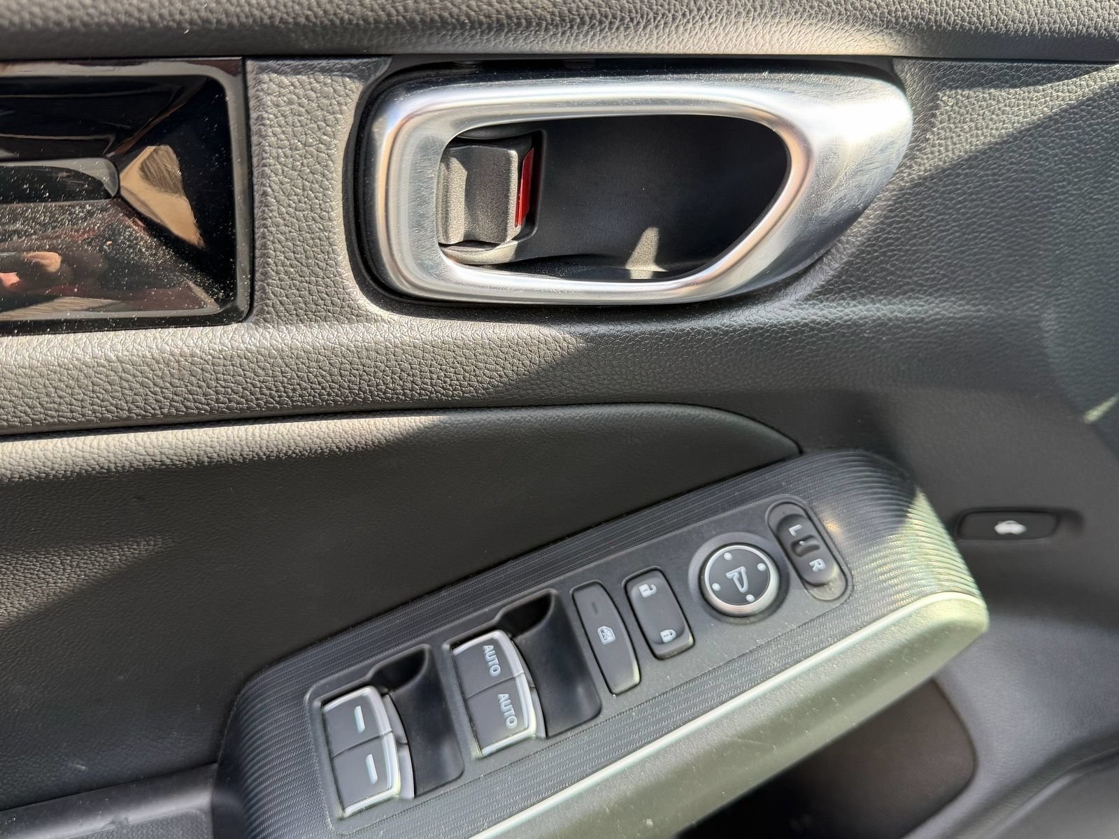 Used 2025 Honda Civic Sport Touring image 12