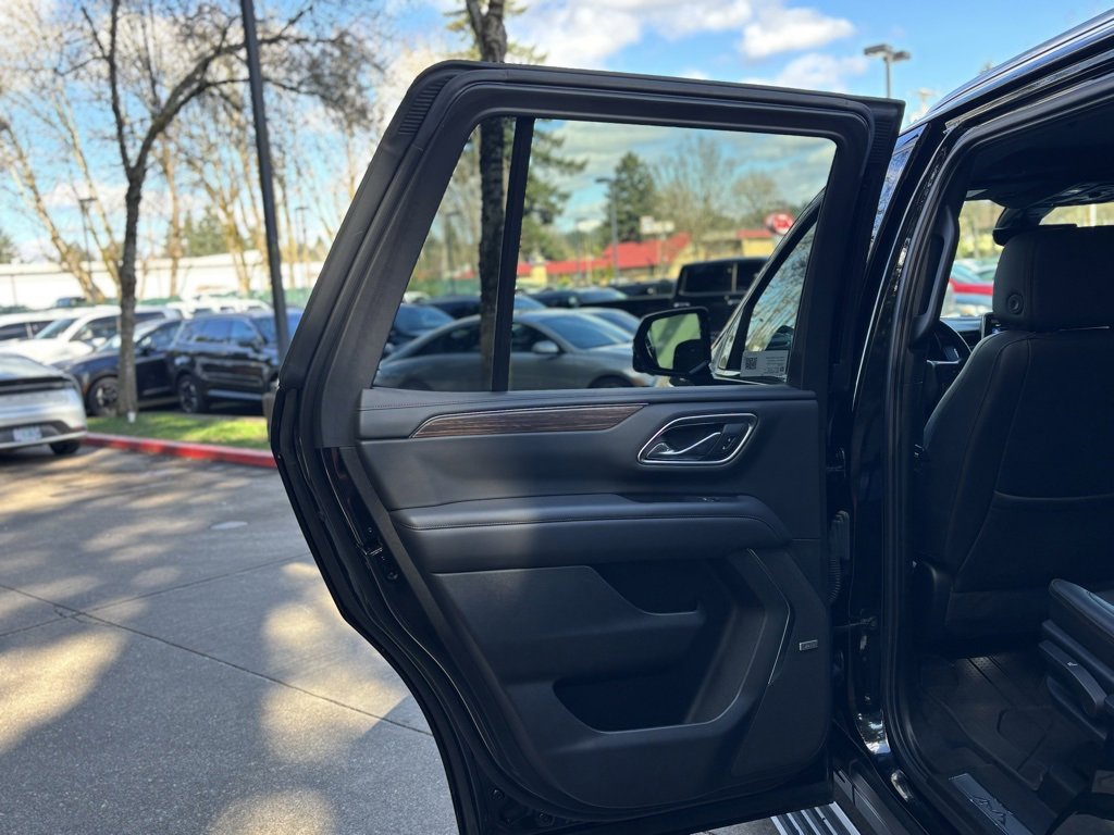 Used 2021 Chevrolet Tahoe High Country image 15