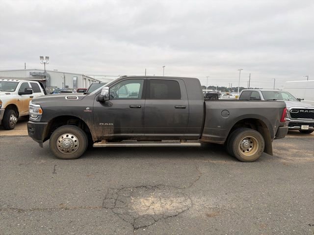 Used 2024 RAM 3500 Laramie image 11