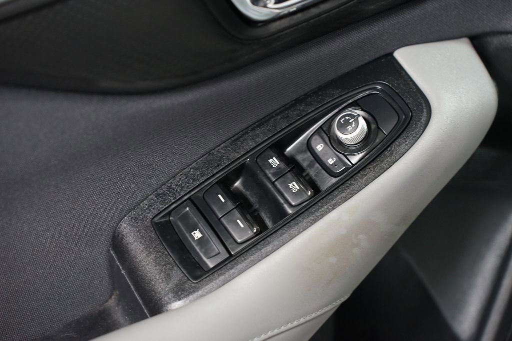 Used 2021 Subaru Outback Premium image 28