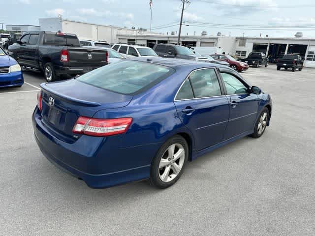 Used 2011 Toyota Camry SE w/ SE Extra-Value Pkg #1 FWD image 16