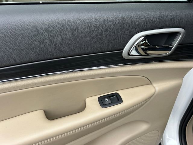 Used 2021 Jeep Grand Cherokee Limited w/ Trailer Tow Group IV image 45