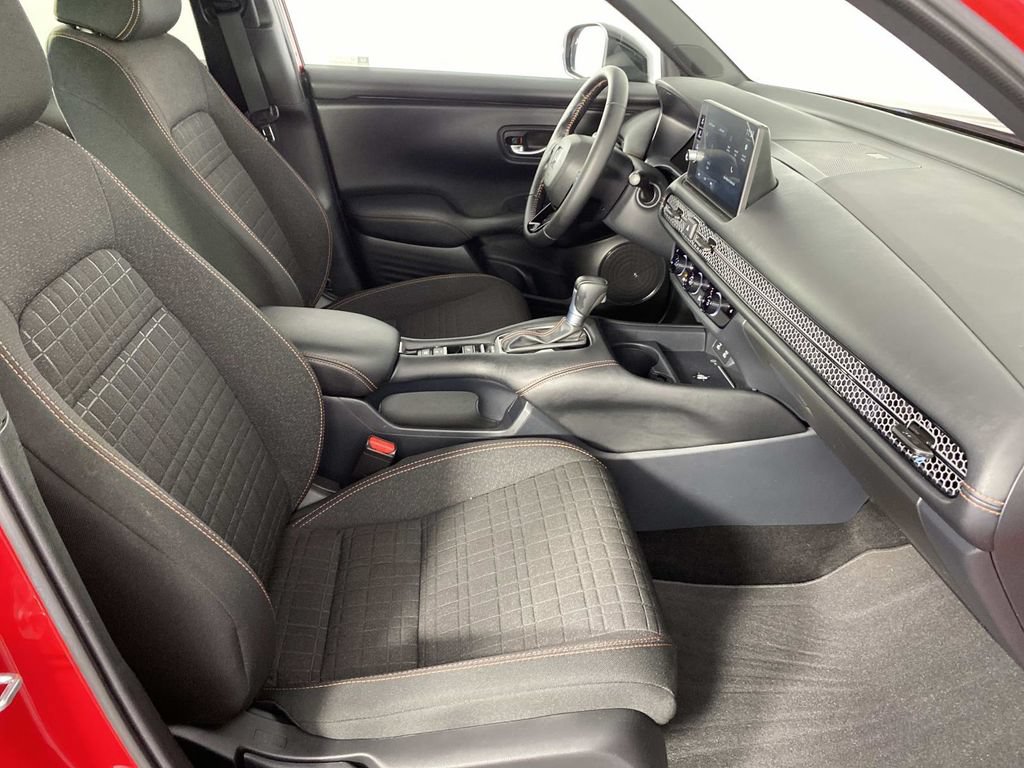 Used 2026 Honda HR-V Sport image 12