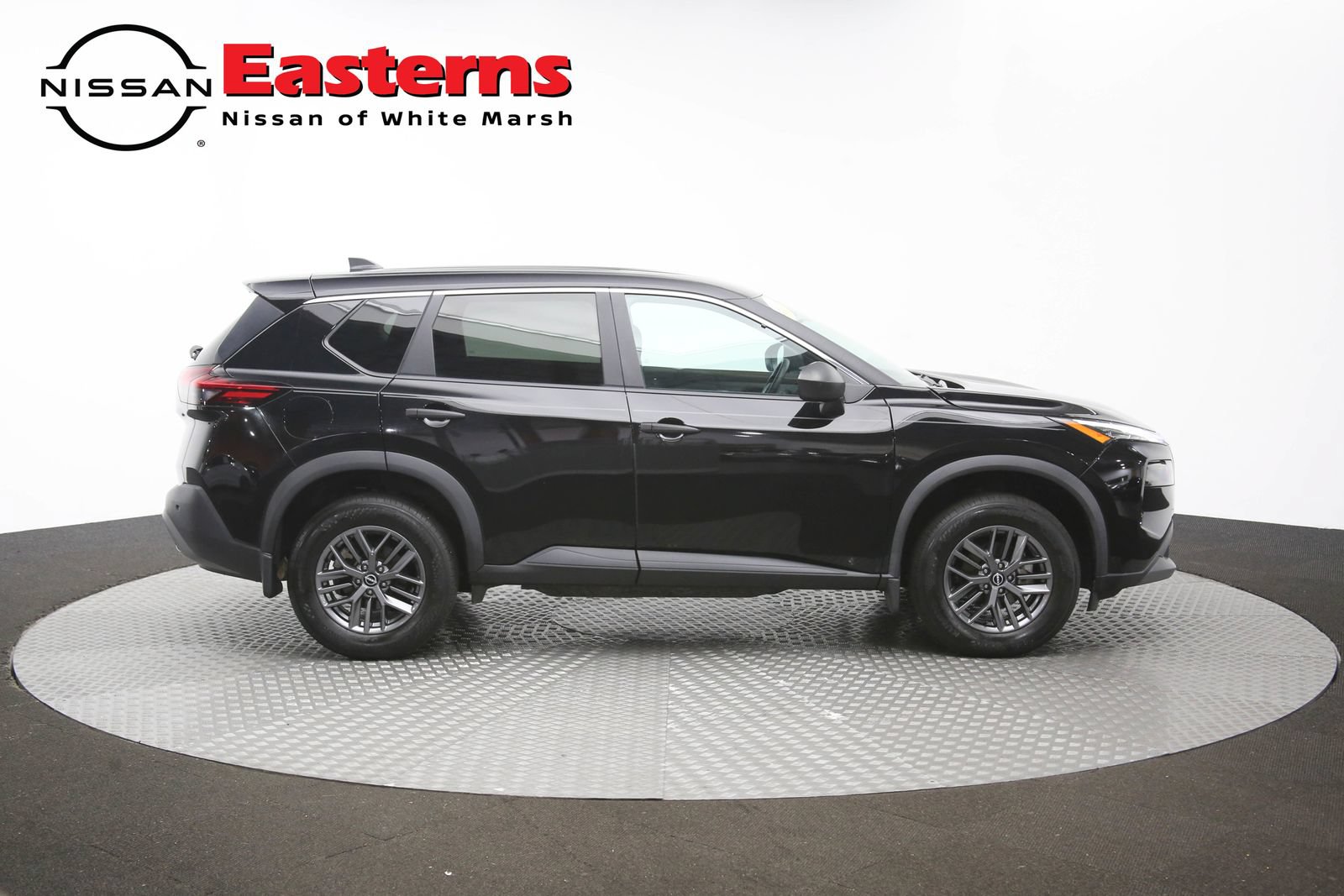 Used 2023 Nissan Rogue S AWD/4WD image 43