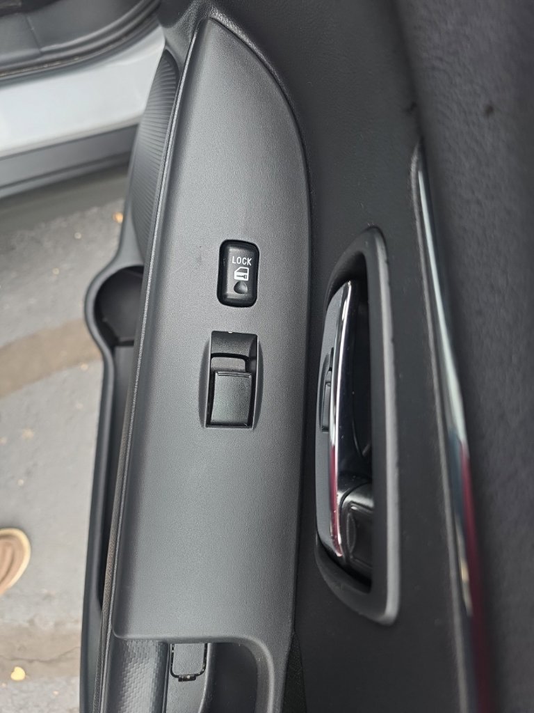 Used 2022 Mitsubishi Outlander Sport ES AWD/4WD image 31