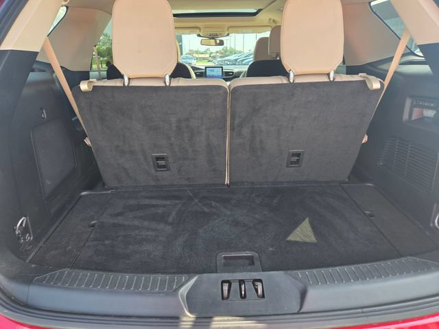 Used 2024 Ford Explorer Limited w/ Equipment Group 301A AWD/4WD image 29
