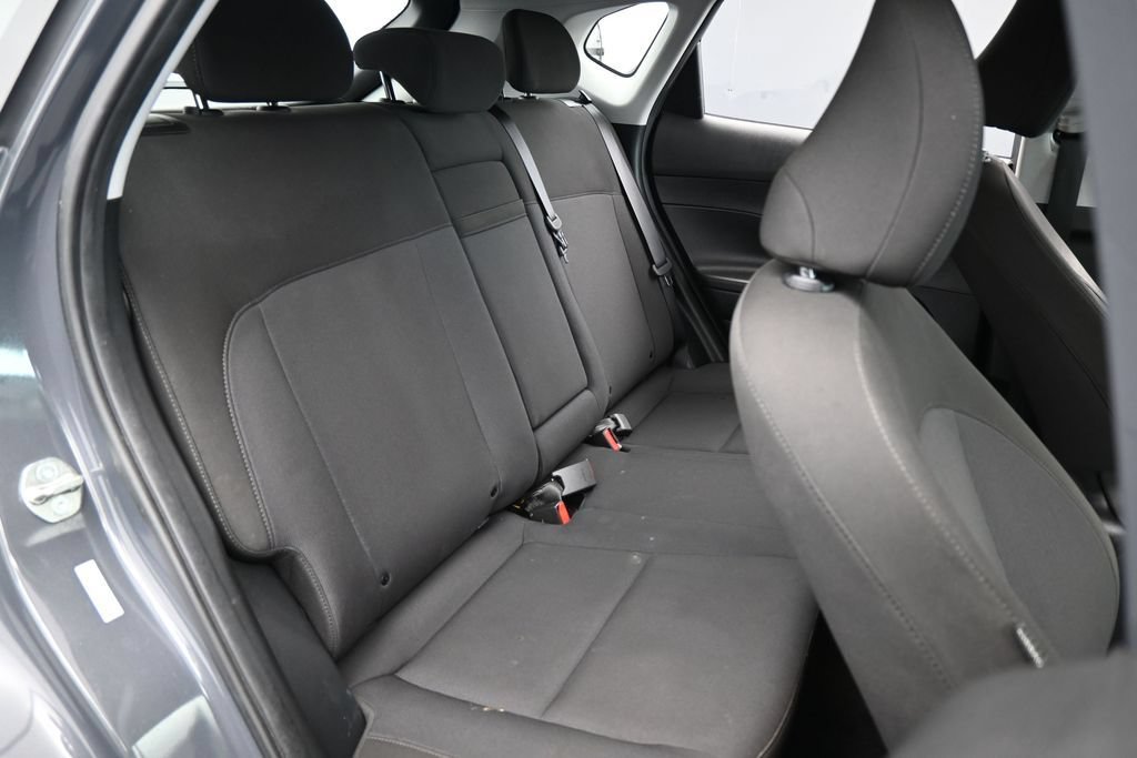 Used 2024 Hyundai Kona SE FWD image 45