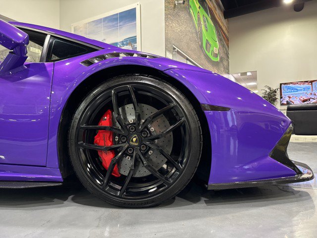 Used 2017 Lamborghini Huracan LP 610-4 AWD/4WD image 98