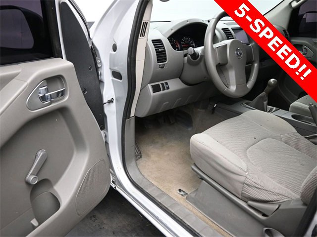 Used 2012 Nissan Frontier S image 11