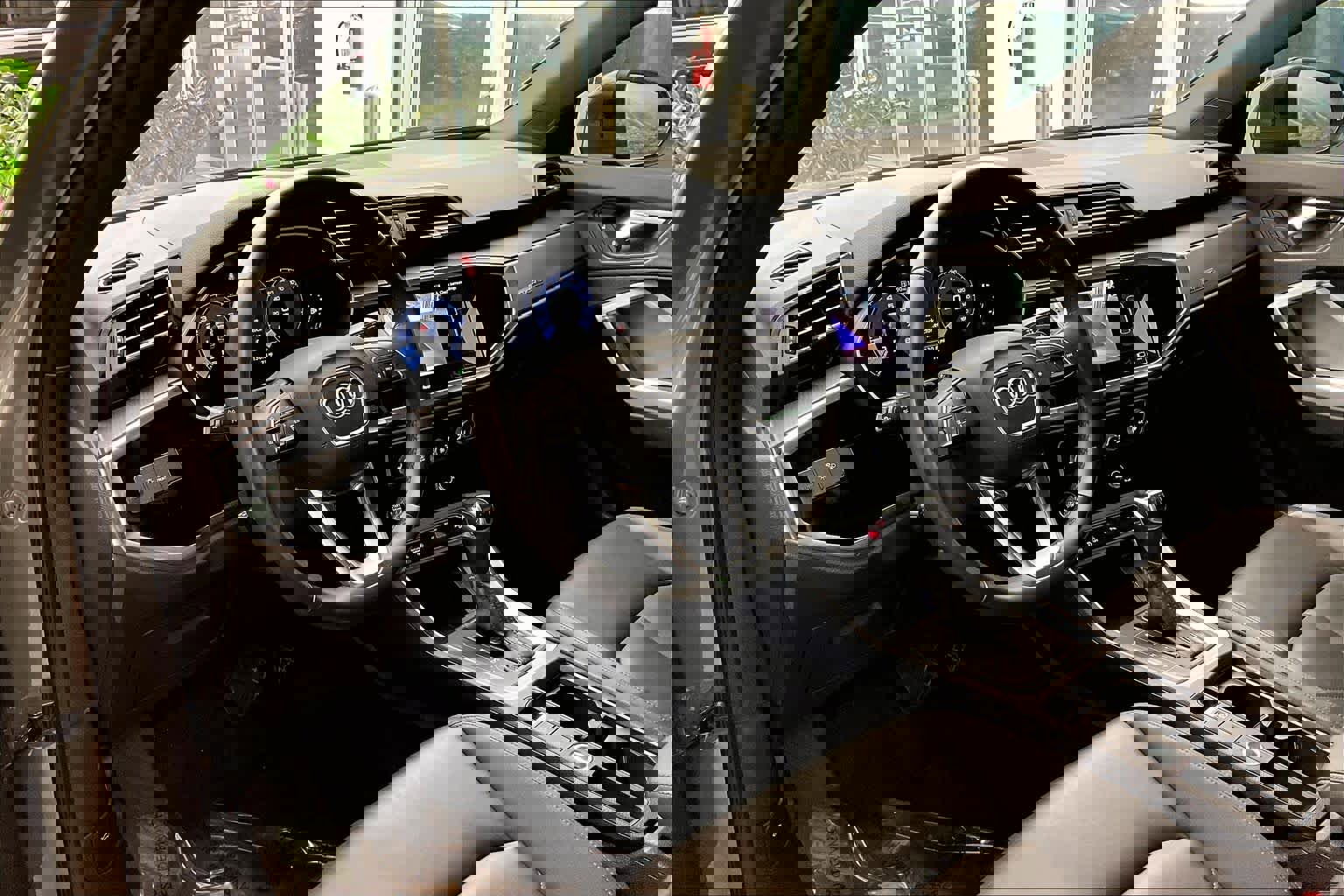 Used 2023 Audi Q3 2.0T Premium w/ Convenience Package image 17