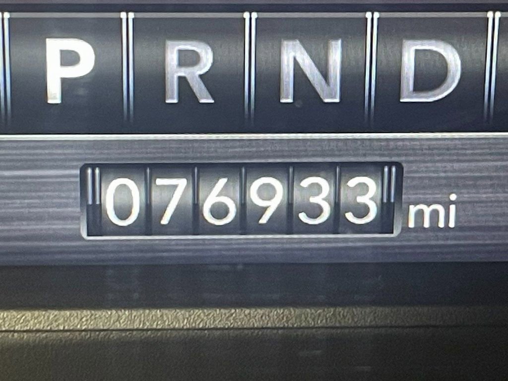 Used 2019 RAM 1500 Laramie image 16