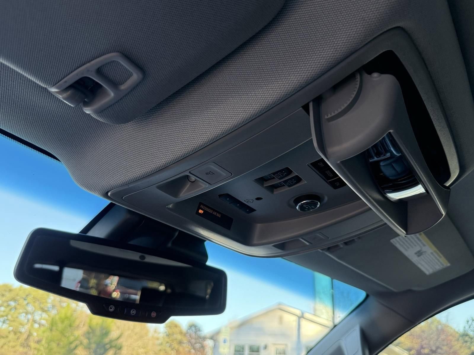 Used 2015 Chevrolet Tahoe LTZ image 38