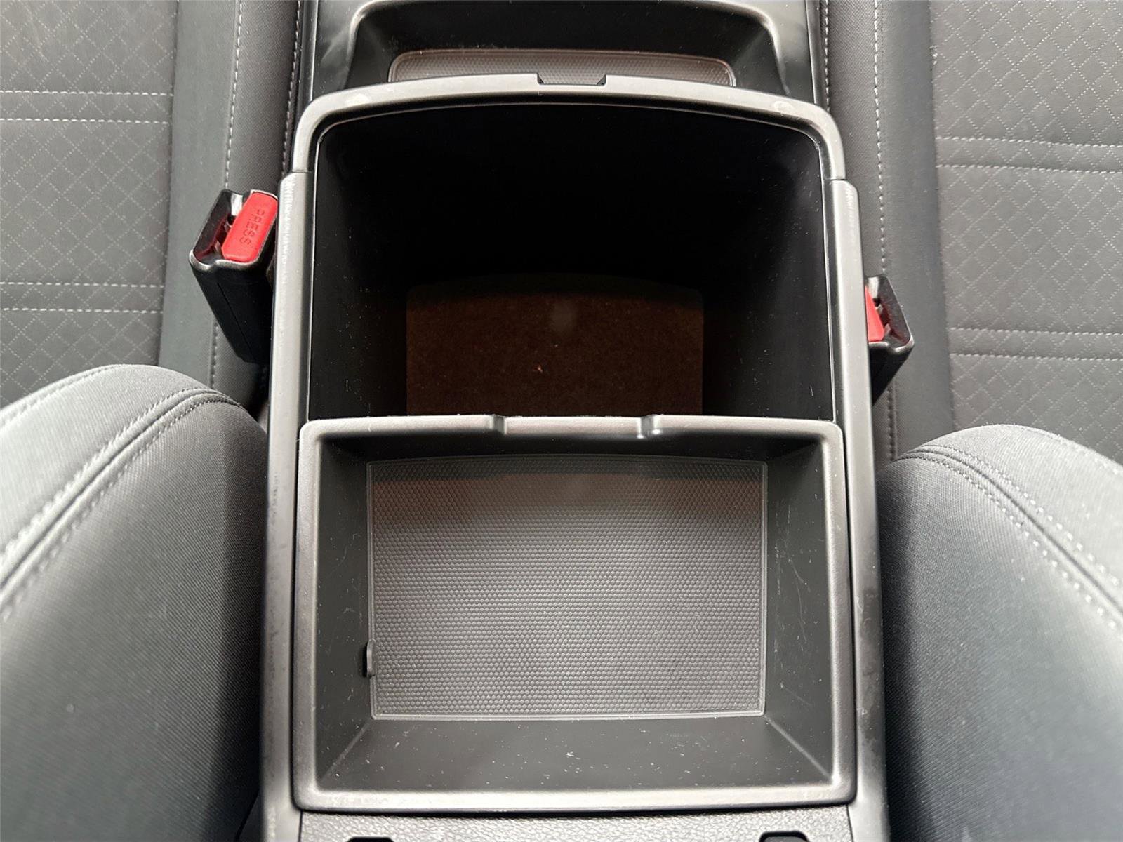 Used 2019 Kia Sorento L image 34