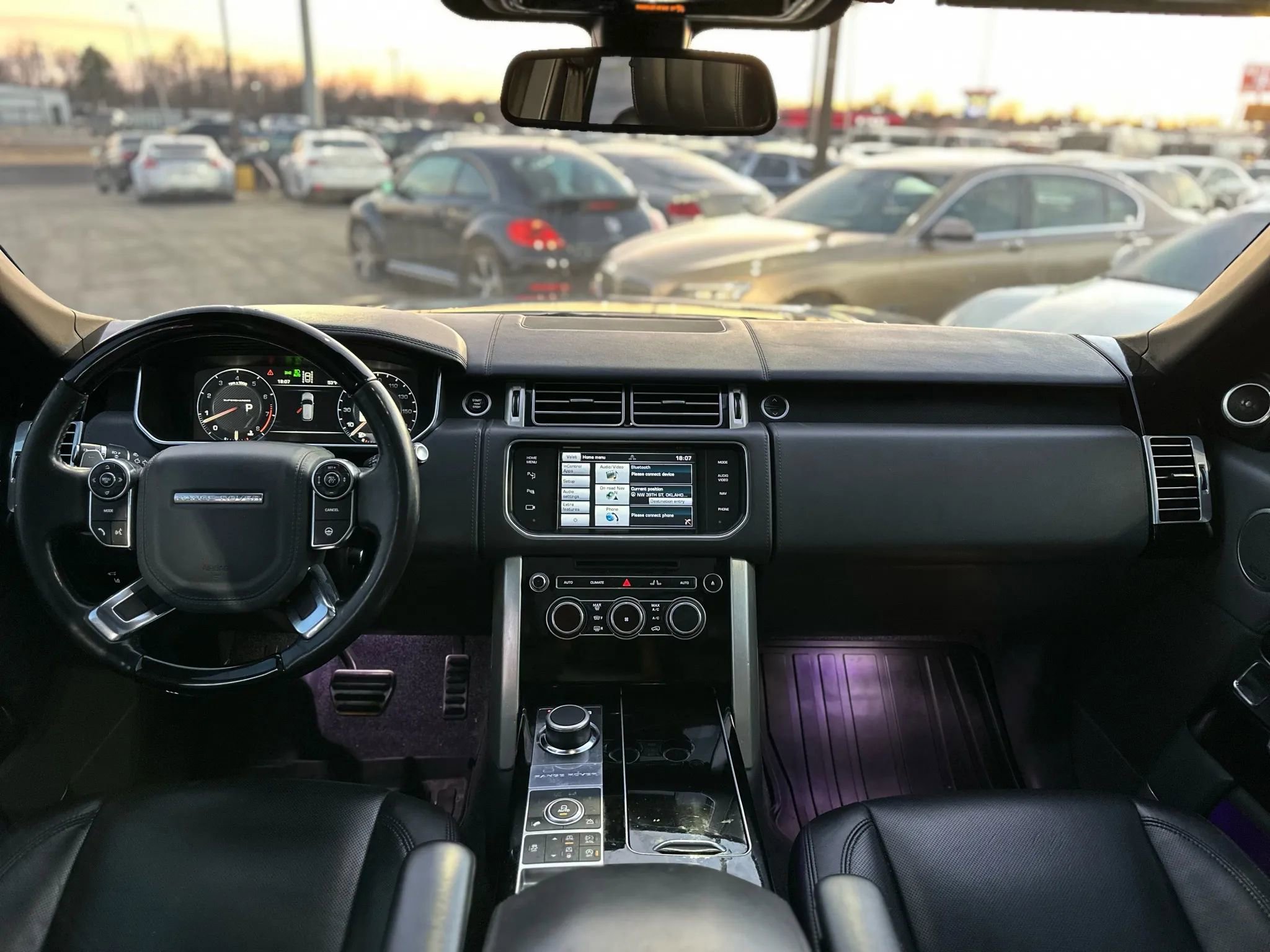 Used 2015 Land Rover Range Rover Long Wheelbase Autobiography image 11