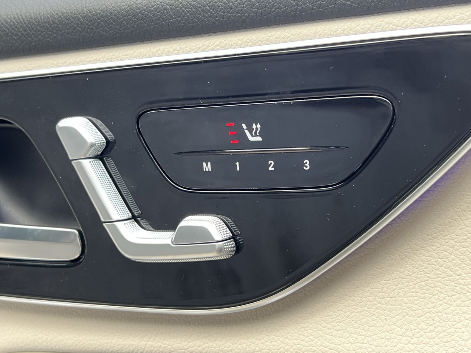 New 2026 Mercedes-Benz GLC 300 4MATIC image 40