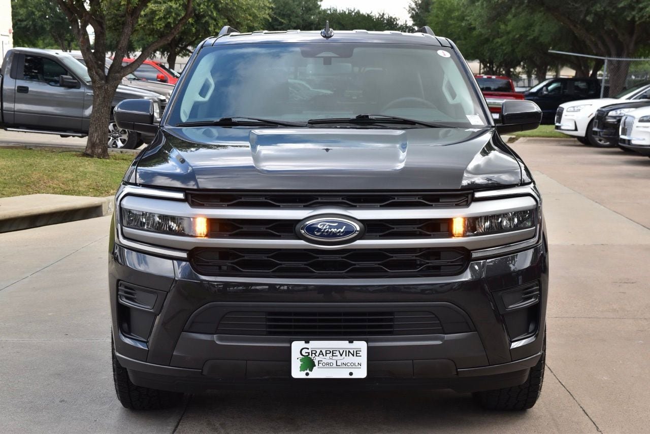 Certified 2024 Ford Expedition XLT AWD/4WD image 3