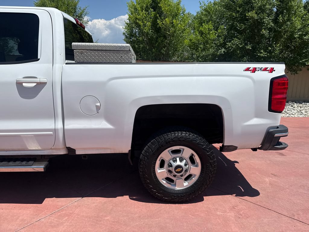 Used 2018 Chevrolet Silverado 2500 LT AWD/4WD image 34