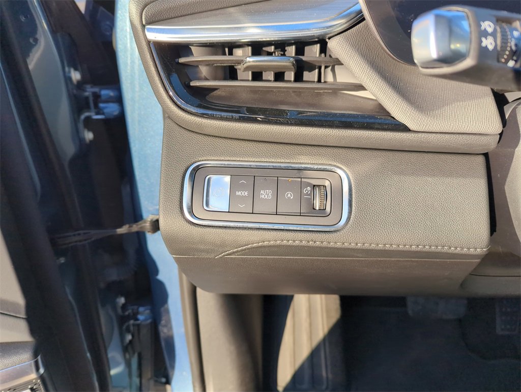 Used 2025 Buick Enclave Preferred image 18