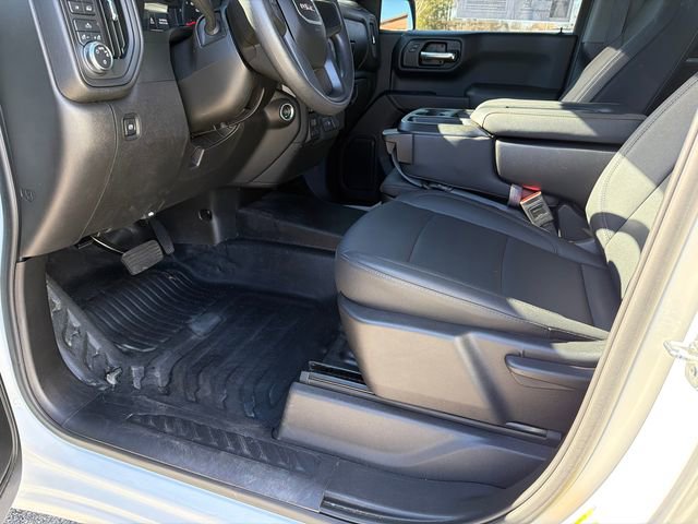 Certified 2025 GMC Sierra 1500 Pro w/ Pro Value Package image 9