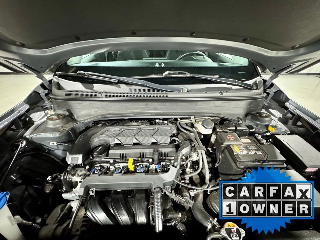 Used 2024 Hyundai Venue SEL image 12
