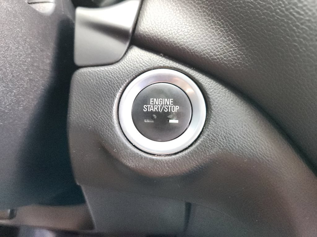 Used 2018 Chevrolet Equinox LT FWD image 22