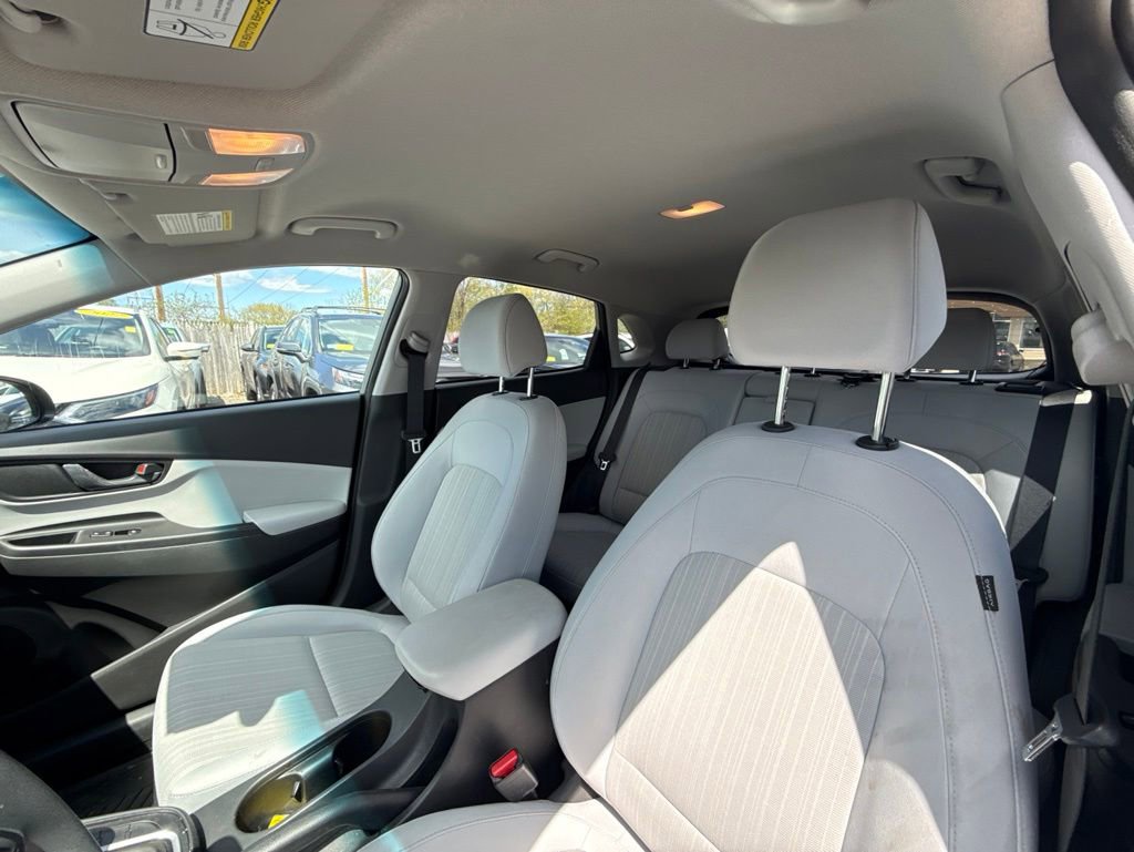 Used 2023 Hyundai Kona SEL w/ Cargo Package AWD/4WD image 9