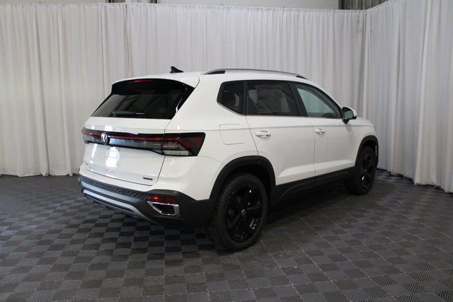 New 2025 Volkswagen Taos SEL AWD/4WD image 26
