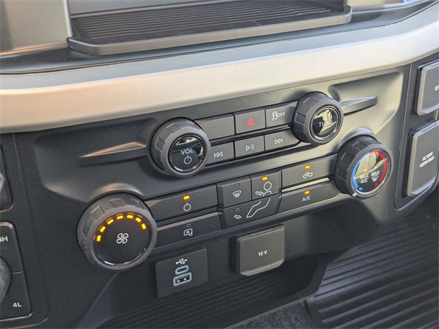 New 2026 Ford F350 4x4 Crew Cab DRW Super Duty image 13