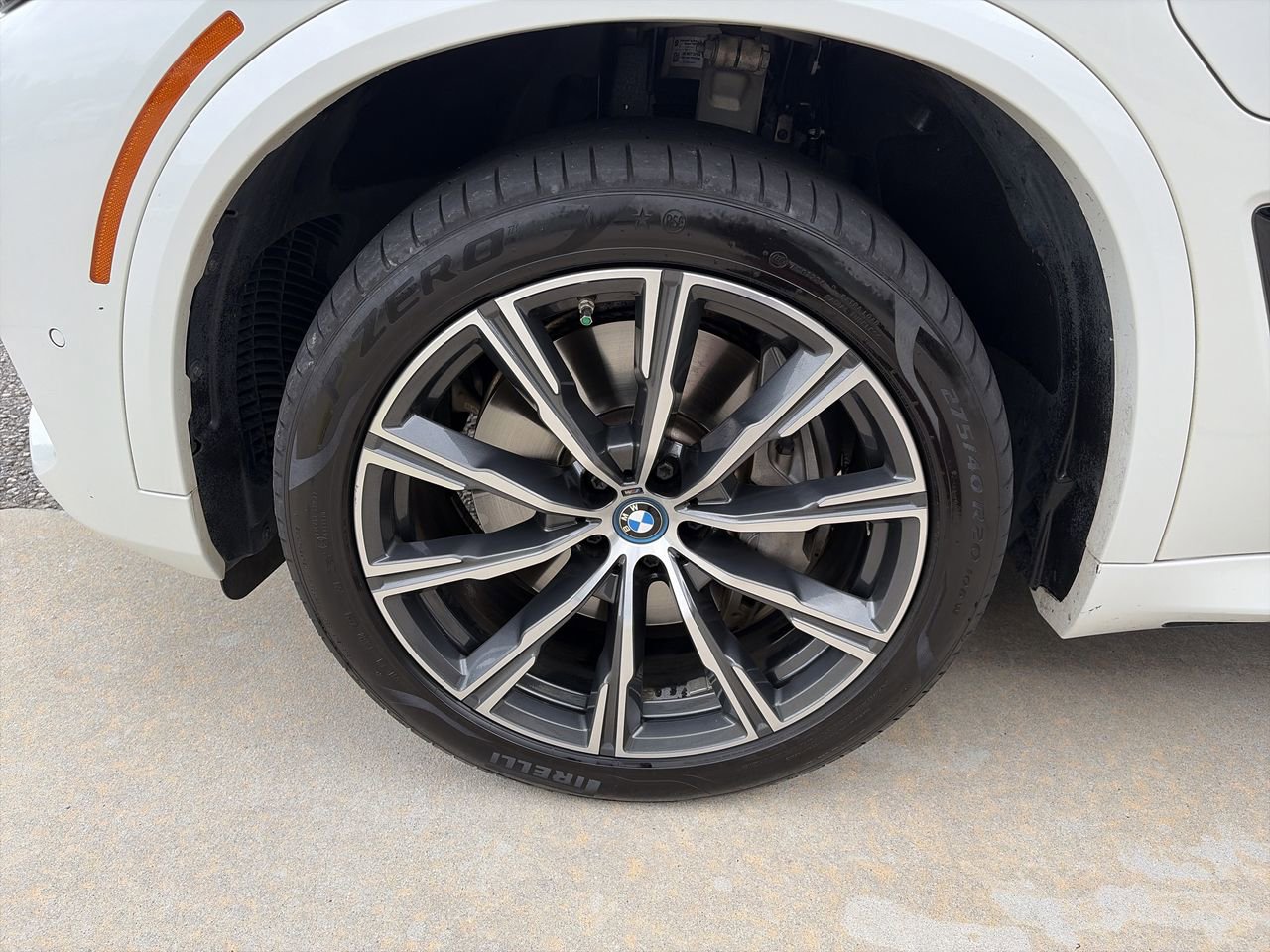 Used 2022 BMW X5 xDrive45e w/ M Sport Package AWD/4WD image 13