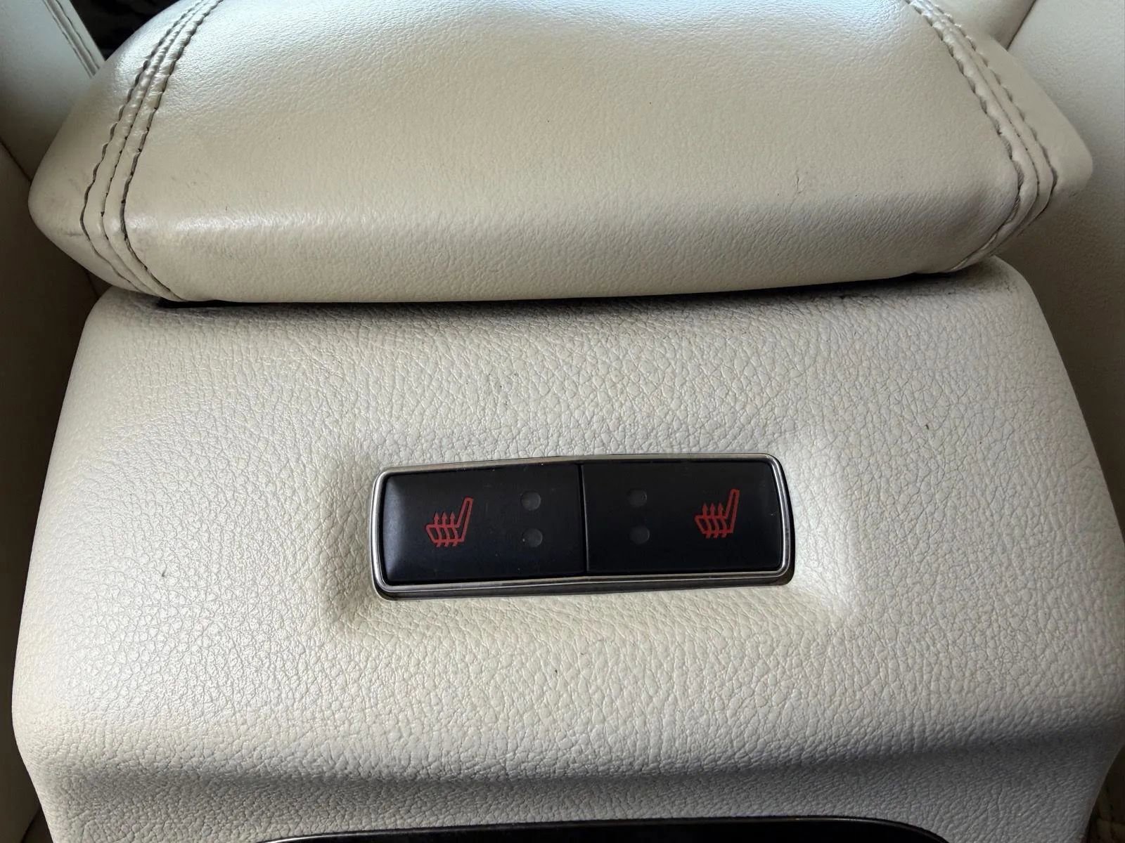 Used 2015 Lincoln MKC AWD w/ Equipment Group 101A Select image 23