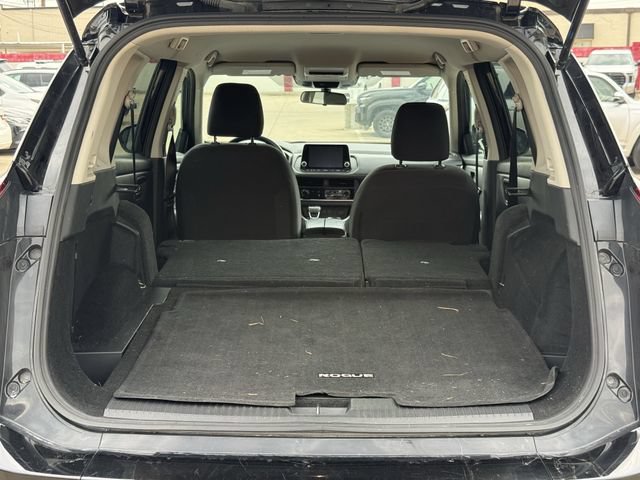 Used 2024 Nissan Rogue S AWD/4WD image 30