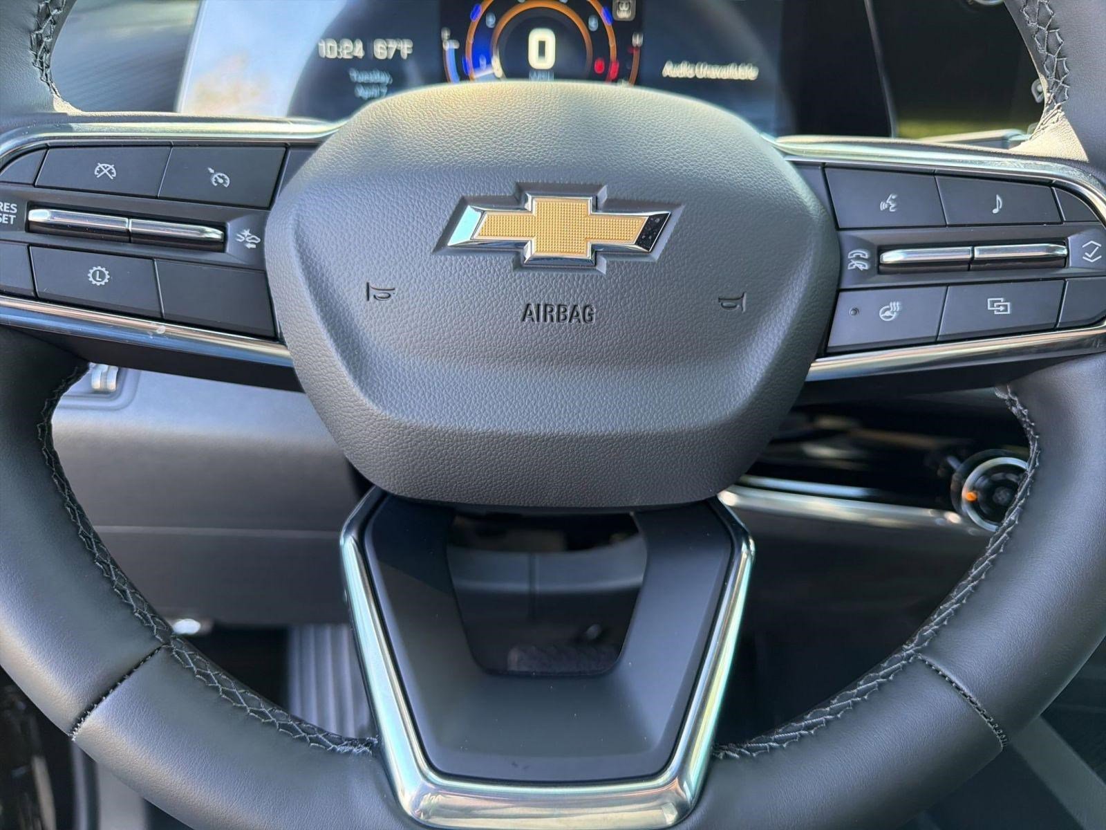 New 2026 Chevrolet Equinox LT w/ Safety and Technology Package FWD image 17