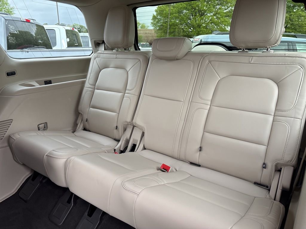 Used 2019 Lincoln Navigator Reserve w/ Cargo Package image 30