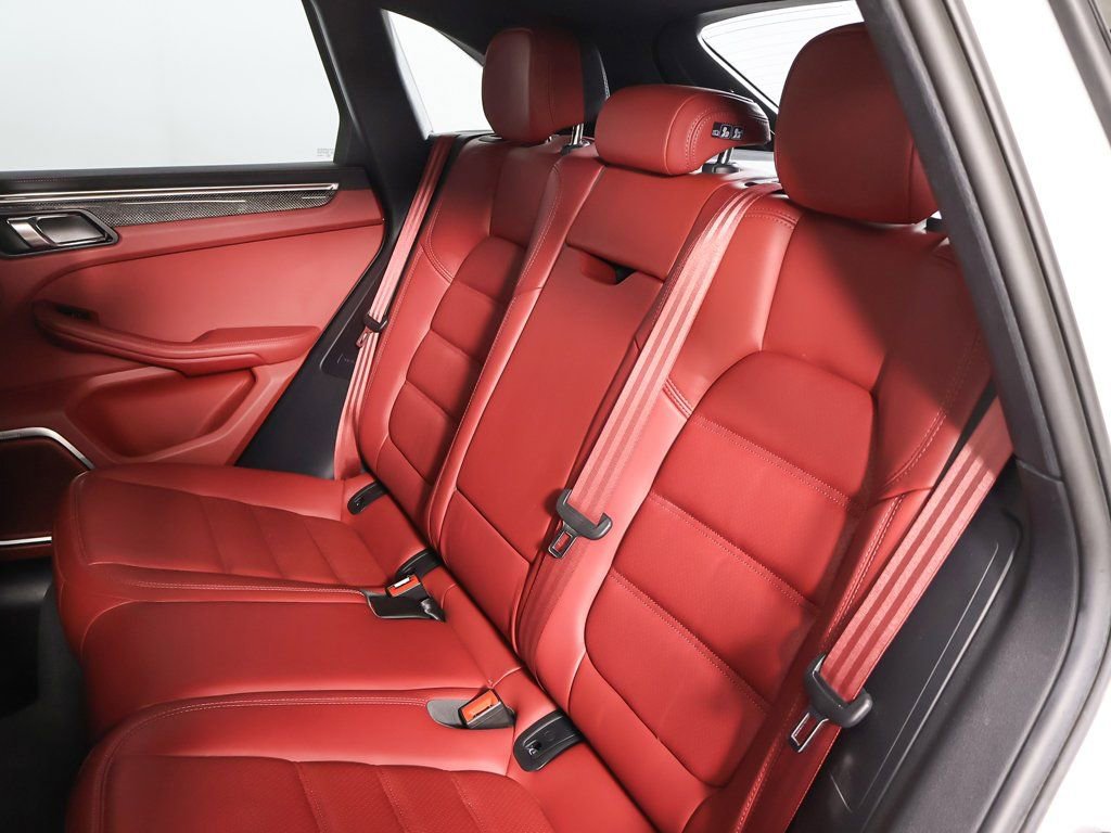 Used 2024 Porsche Macan GTS AWD/4WD image 30