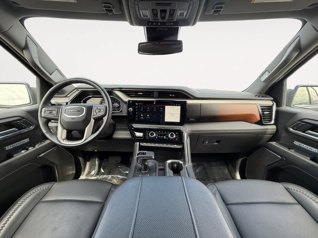 Used 2024 GMC Sierra 1500 Denali AWD/4WD image 11