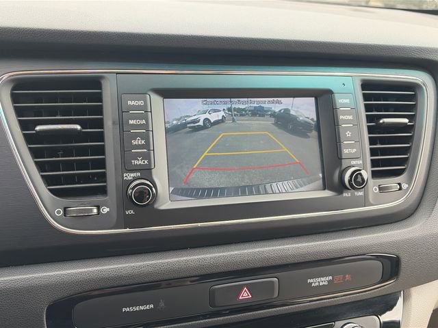 Used 2021 Kia Sedona LX image 21