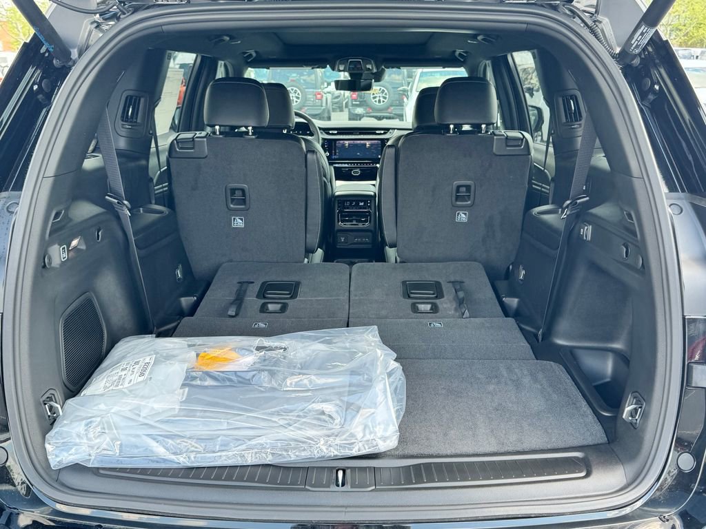 New 2026 Jeep Grand Cherokee L Limited AWD/4WD image 15