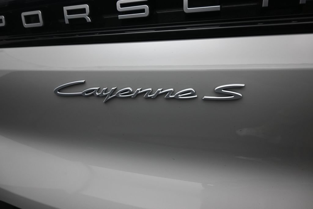 Used 2025 Porsche Cayenne S AWD/4WD image 36