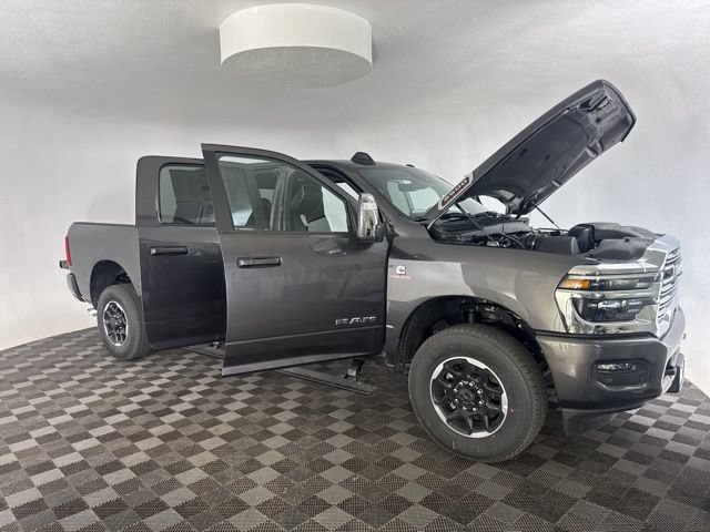 Used 2025 RAM 2500 Laramie AWD/4WD image 14